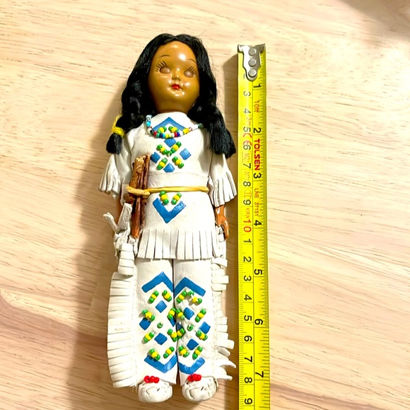 Native American-Inspired Doll with Sleepy eyes and Beaded Outfit - Picture 4 of 6